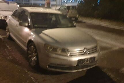 VW Phaeton 305.000 km 8.200 &euro; Frankfurt 60313
