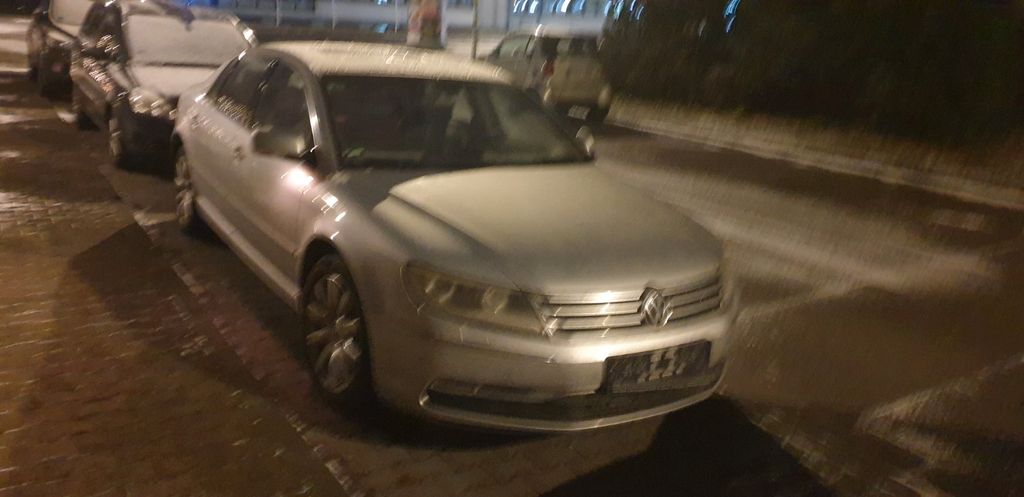 VW Phaeton 305.000 km 8.200 &euro; Frankfurt 60313