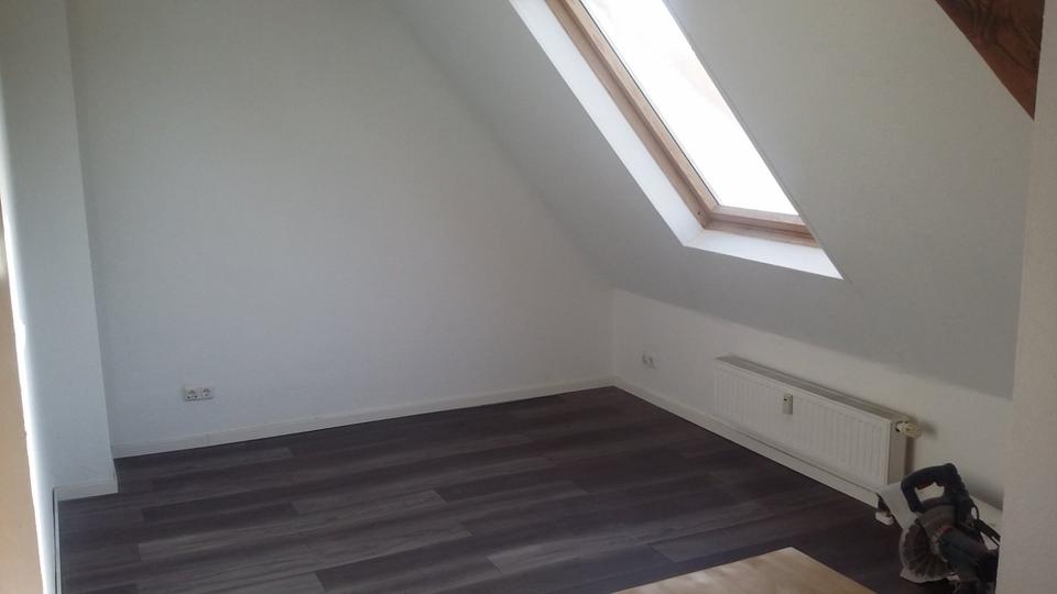 Dachgeschoßwohnung Nettetal - 2 Zimmer, 42 m&sup2;, 720&euro; | Angebot:25397423