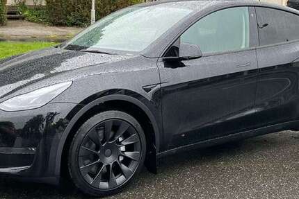 Tesla Model Y 45.000 km 40.400 € Braunschweig 38104