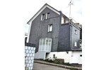 1-Fam. Haus mit Einliegerwohnung und Garagenhof zimmer