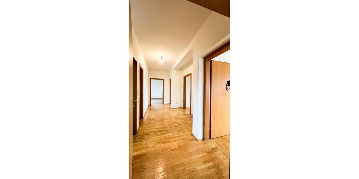 Etagenwohnung Saaldorf-Surheim Surheim - 3 Zimmer, 95 m&sup2;, 1.800&euro; | Angebot:25332250