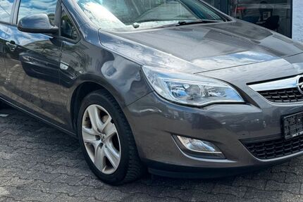 Opel Astra 197.000 km 3.799 &euro; Wiesbaden 65199