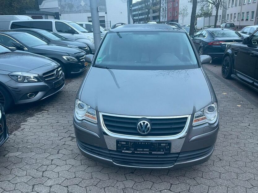 VW Touran 147.000 km 6.900 € Saarbrücken 66115