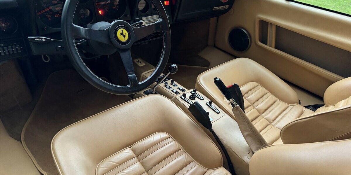Ferrari 512 BBi Classiche Matching Numbers Matching Colors 39.000 km 299.999 &euro; Hamburg 22339