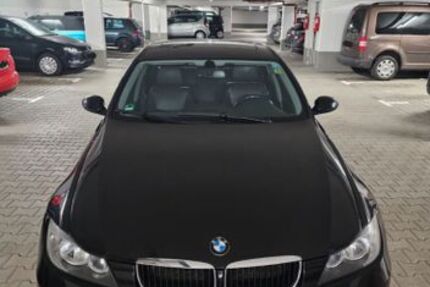 BMW 320 211.000 km 3.400 &euro; Aichtal 72631