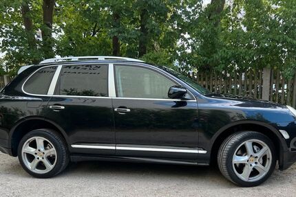 Porsche Cayenne 296.700 km 6.150 &euro; München 81737