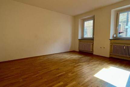 ab 1.11.25: Gemütliche 2-Zimmer-Wohnung zentral zw. Bahnhof und Innenstadt zu vermieten! 2 zimmer
