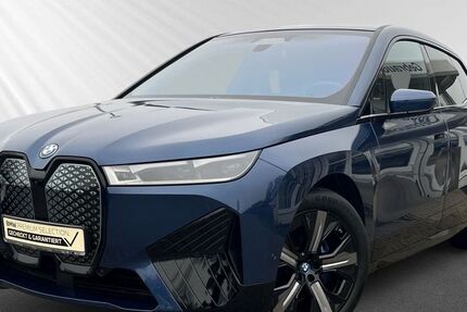 BMW iX 27.800 km 61.900 &euro; Rostock 18146