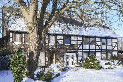 Fachwerkhaus mit Weideland und Stallungen - ideal für Pferdehaltung in ruhiger Lage von Köchingen 1 zimmer