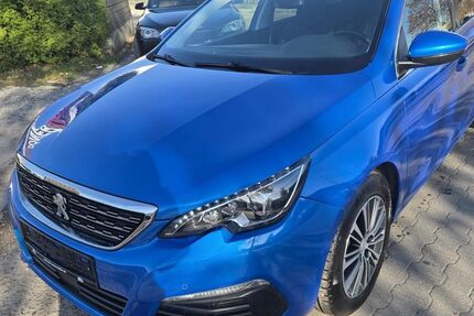 Peugeot 308 99.000 km 12.590 &euro; Gelsenkirchen 45884