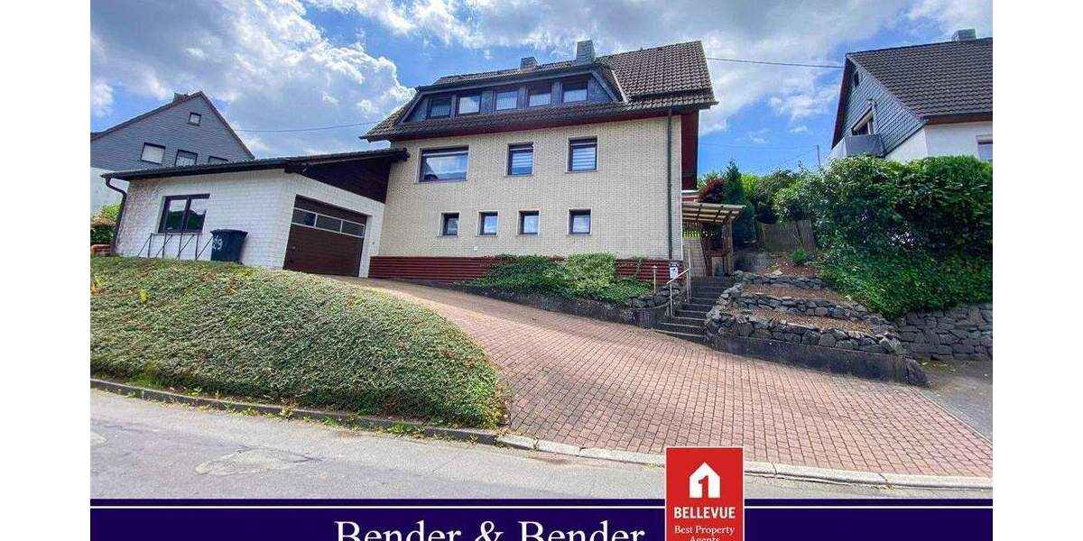 *RESERVIERT* Gepflegtes Zweifamilienhaus in ruhiger Wohnlage von Morsbach - nahe Zentrum! 7 zimmer