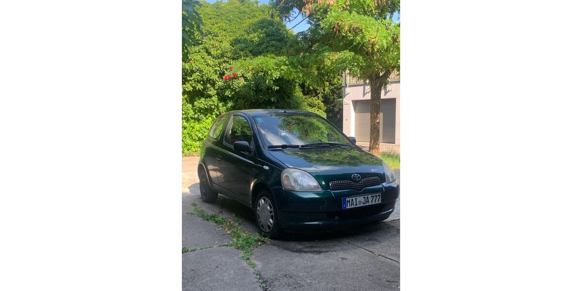 Toyota Yaris 228.137 km 2.600 &euro; Landshut 84034
