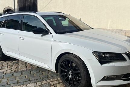 Skoda Superb 164.000 km 15.700 &euro; Demitz-Thumitz 01877