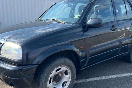 Suzuki Grand Vitara 278.000 km 2.350 &euro; Berlin 12057