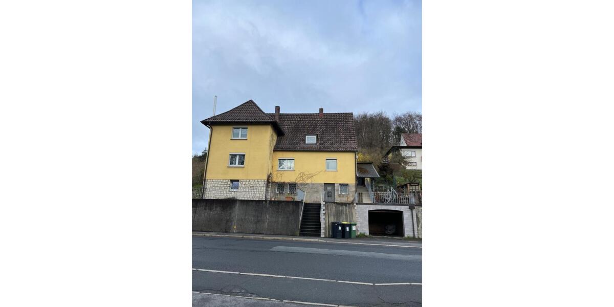 Hochparterre Rödental - 4 Zimmer, 90 m&sup2;, 159.000&euro; | Angebot:26320585