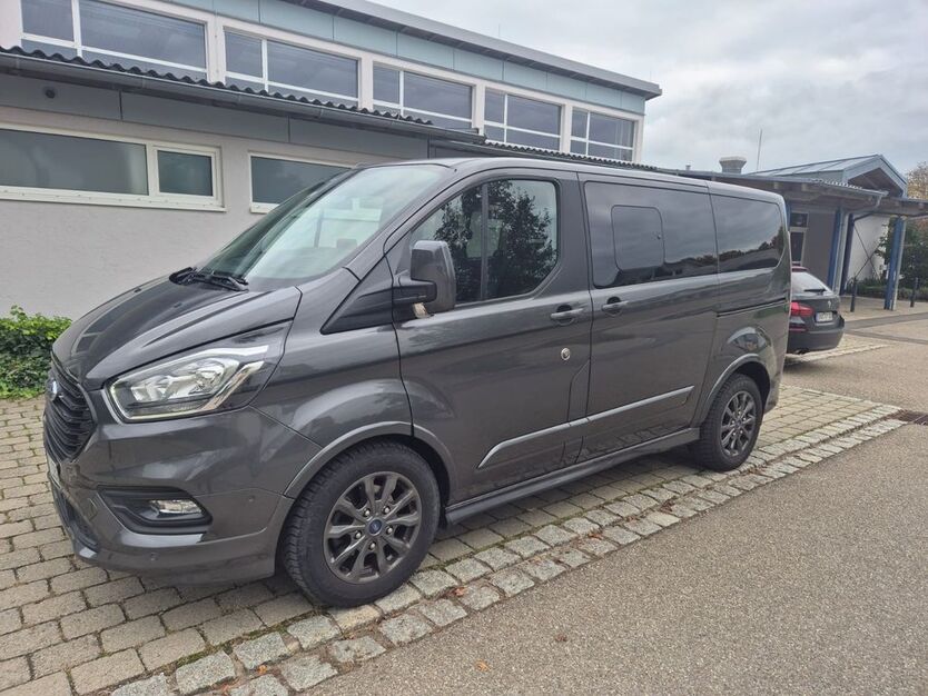 Ford Tourneo Custom 28.500 km 37.800 € Satteldorf 74589