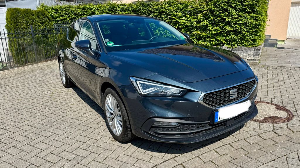 Seat Leon 72.000 km 17.900 &euro; Wiesbaden 65185