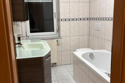 Wohnung Lohfelden - 3 Zimmer, 68 m&sup2;, 580&euro; | Angebot:25449480