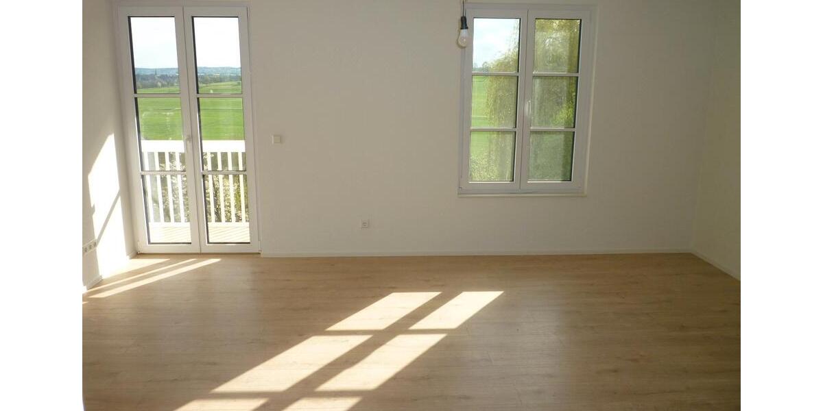 Reihenhaus Ostfildern - 8 Zimmer, 250 m&sup2;, 4.700&euro; | Angebot:26399281