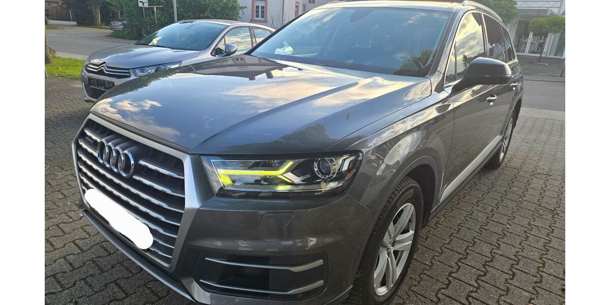 Audi Q7 199.800 km 22.000 &euro; Rheinau 77866