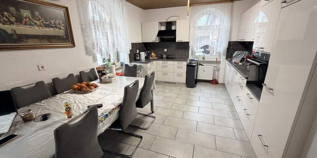 Etagenwohnung Leingarten Großgartach - 4 Zimmer, 120 m&sup2;, 1.000&euro; | Angebot:25067603