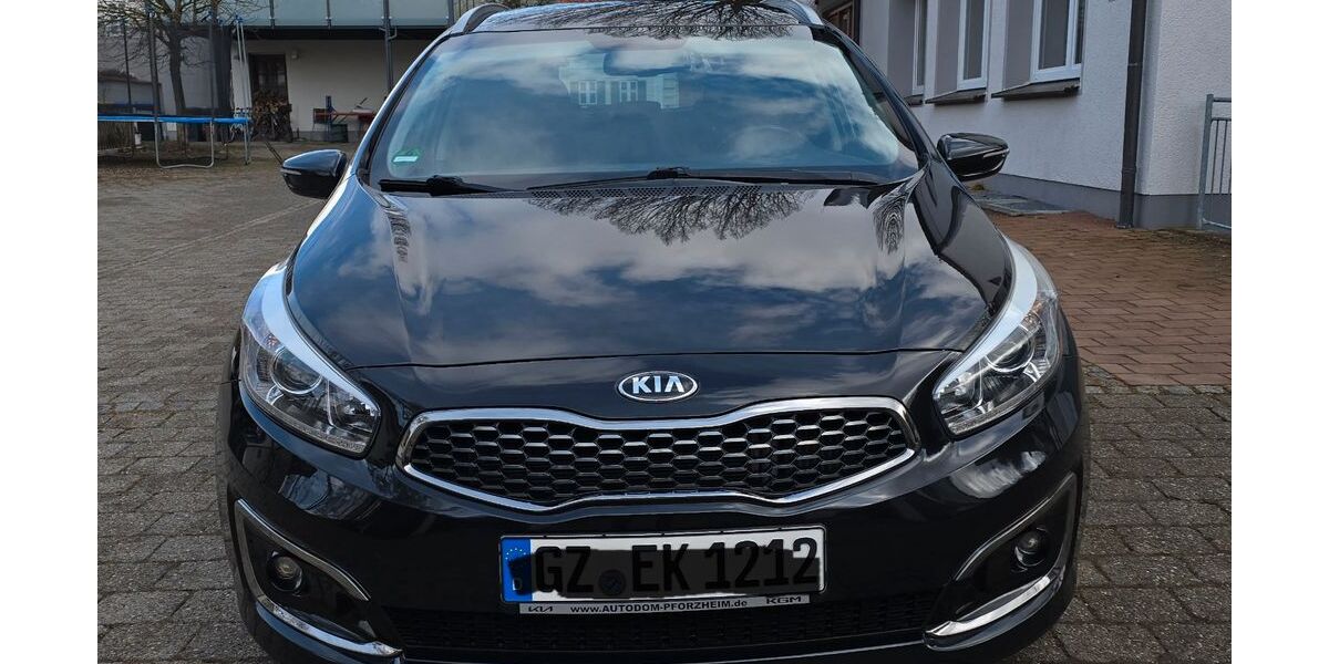 Kia ceed Sportswagon 155.000 km 10.900 &euro; Krumbach 86381