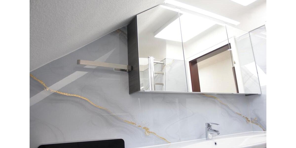 Dachgeschoßwohnung Püttlingen - 3 Zimmer, 106 m&sup2;, 780&euro; | Angebot:26398249