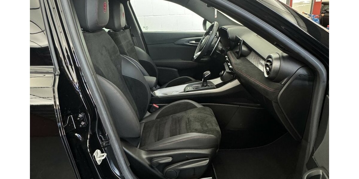 Alfa Romeo Tonale 1.5 VGT Veloce 48 V Hybrid LED 11.980 km 26.890 &euro; Lich 35423