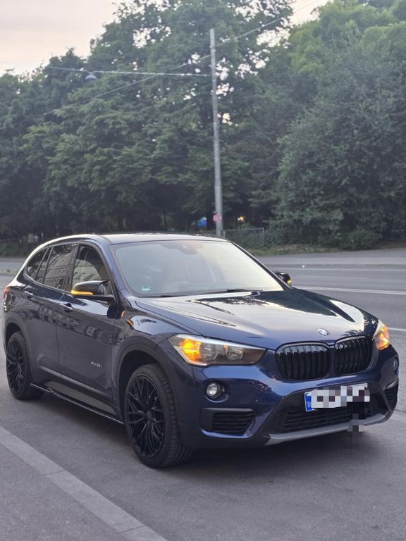 BMW X1 51.000 km 21.499 € Oberhaching 82041