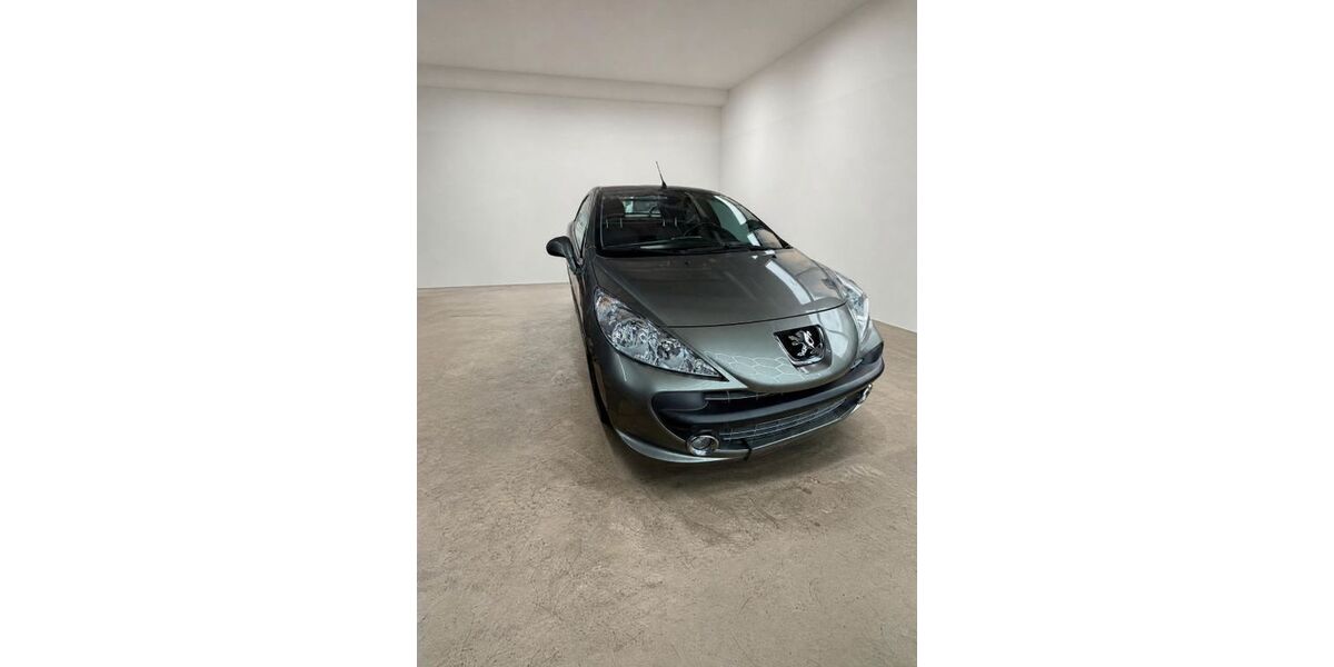 Peugeot 207 132.227 km 3.150 &euro; Unkel 53572