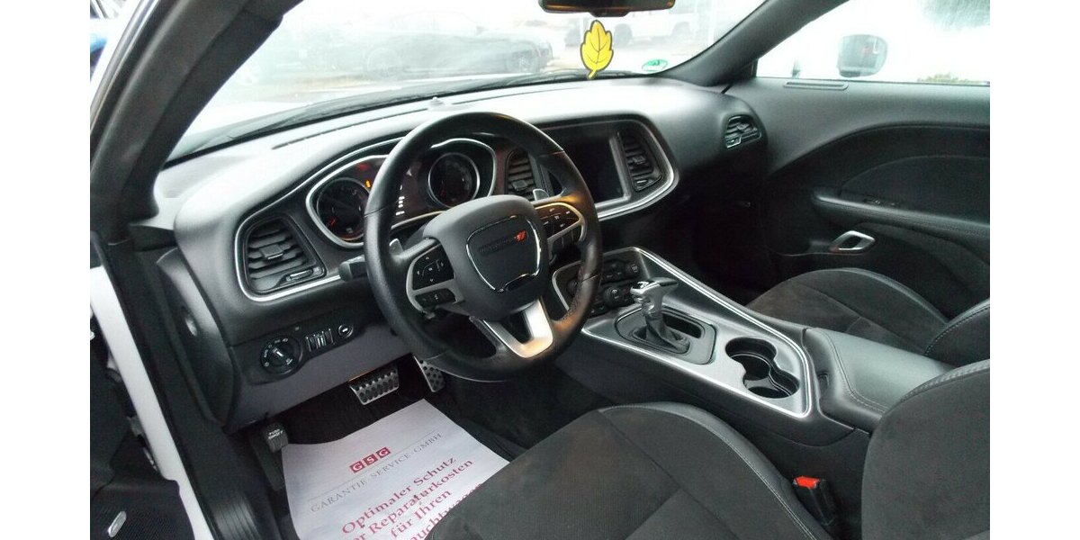 Dodge Challenger 6,4 Scat Pack 93.400 km 37.400 &euro; Rudolstadt 07407