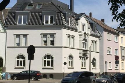 Zentrale Altbauwohnung 4 Zimmer 4 zimmer