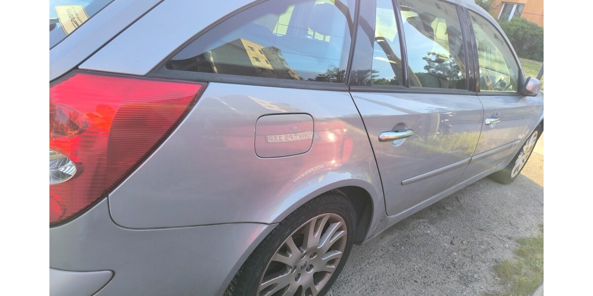 Renault Laguna 172.350 km 1.600 € Berlin 10178