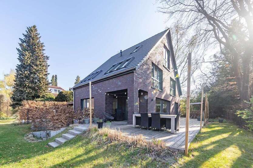 Haus zum Kaufen in Hamburg 1.835.000 € 255 m²