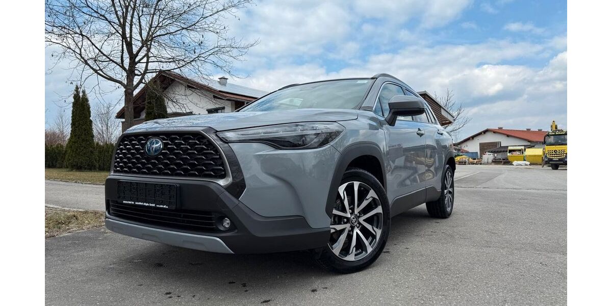 Toyota Corolla 46.750 km 29.990 &euro; Seeg 87637