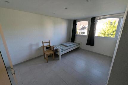 Vollmöblierte 1,5-Zimmer-Wohnung in Lannesdorf
