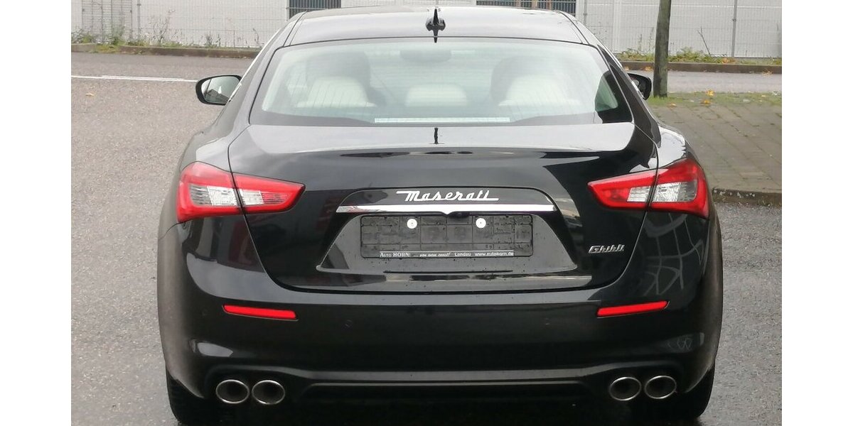 Maserati Ghibli 3.0 D Leder Klimaautomatik Leder BI-XENON 39.900 km 42.499 &euro; Landau 76829