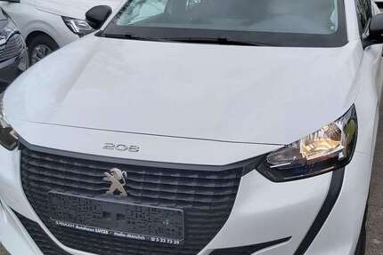 Peugeot 208 74.900 km 9.890 &euro; Halle / Mötzlich 06118