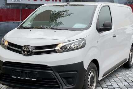 Toyota Proace 20.483 km 20.290 € München 81673