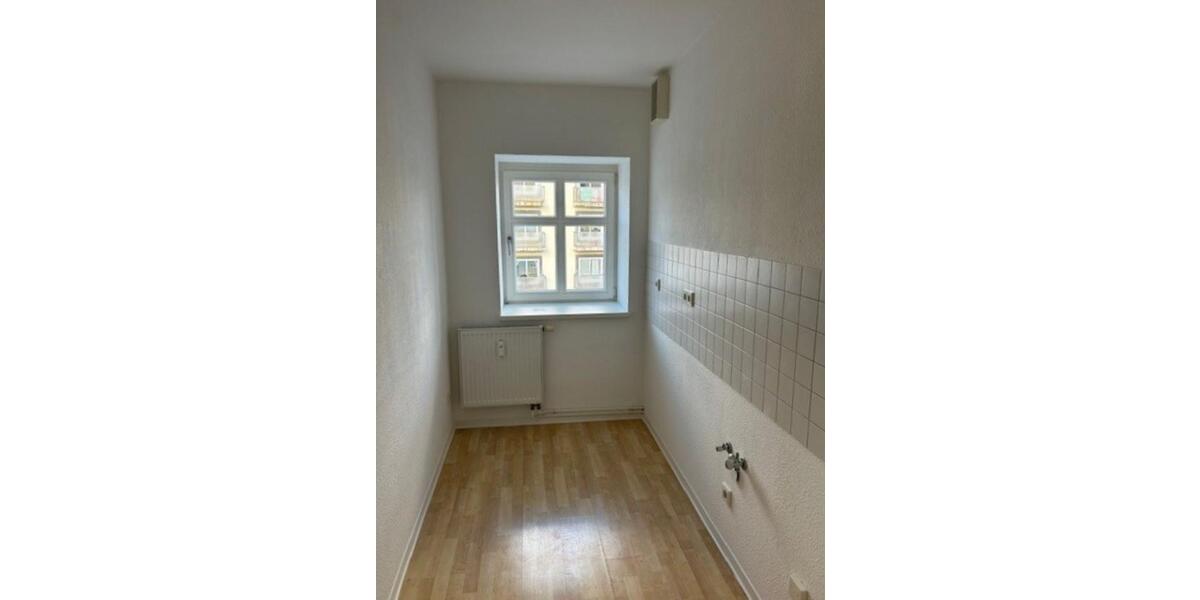 Dachgeschoßwohnung Rathenow - 1 Zimmer, 35 m&sup2;, 263&euro; | Angebot:25541080