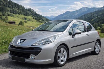 Peugeot 207 66.600 km 3.390 &euro; Leipzig - Mockau-Nord 04357