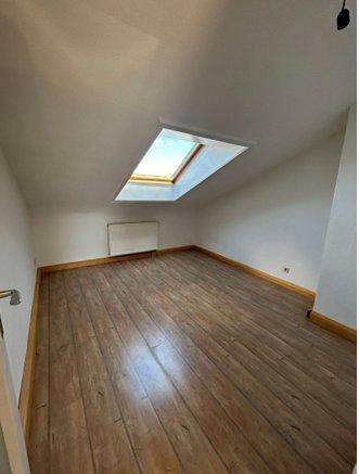 Dachgeschoßwohnung Pforzheim Nordstadt - 3 Zimmer, 60 m&sup2;, 345&euro; | Angebot:26271054