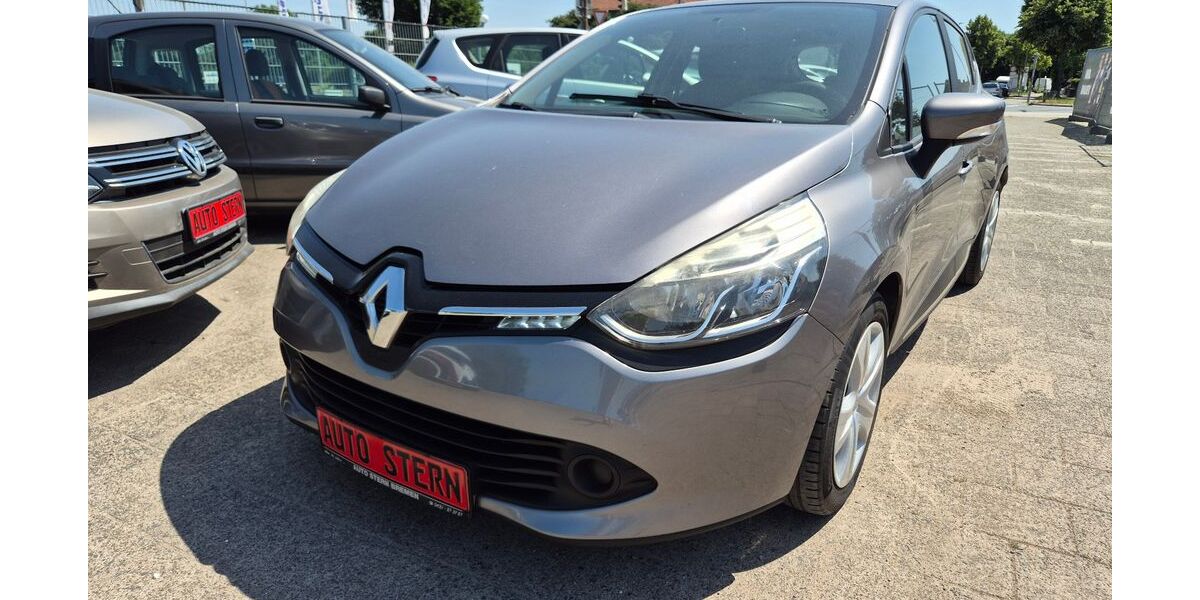 Renault Clio 121.000 km 5.450 &euro; Bremen 28277