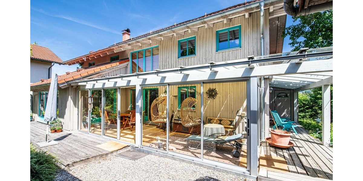 Wohnen im Grünen - Charmantes Holzhaus mit Wintergarten, Galerie und idyllischem Garten - Einfamilienhaus Neukirchen beim Heiligen Blut | Angebot:26948792