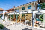 Wohnen im Grünen - Charmantes Holzhaus mit Wintergarten, Galerie und idyllischem Garten - Einfamilienhaus Neukirchen beim Heiligen Blut | Angebot:26948792