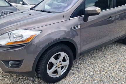 Ford Kuga 97.800 km 7.600 &euro; Passau 94036