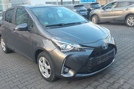 Toyota Yaris 29.985 km 14.499 &euro; Berlin 13581