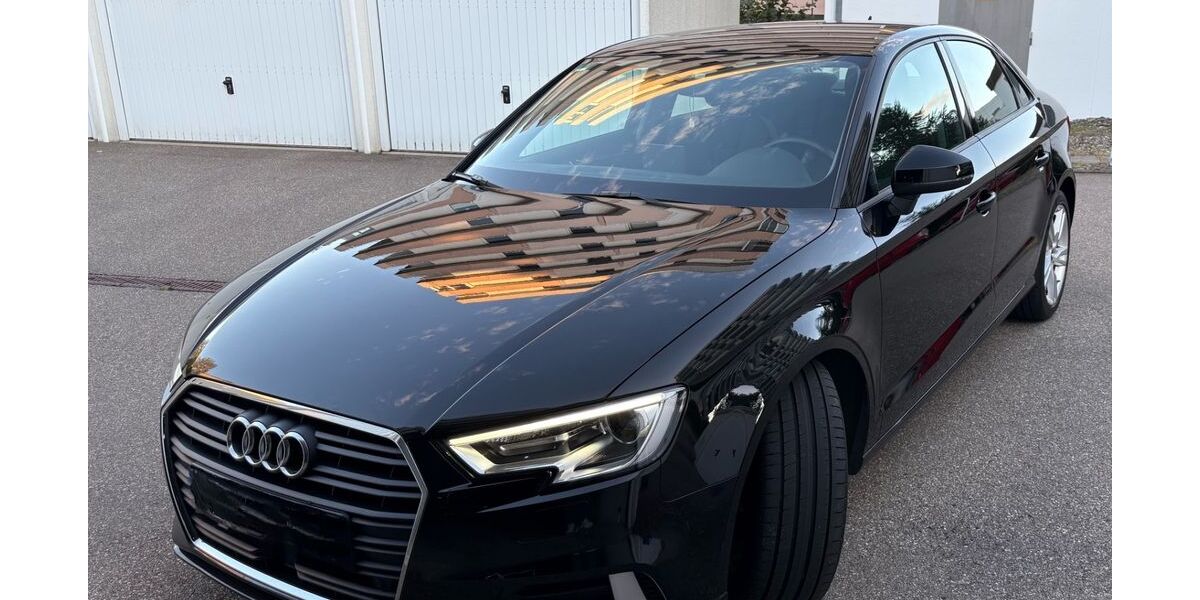 Audi A3 90.000 km 22.100 &euro; Kempten 87435
