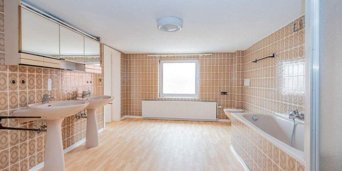 Mehrfamilienhaus, Wohnhaus Drochtersen Assel - 1 Zimmer, 199 m&sup2;, 169.000&euro; | Angebot:25821462